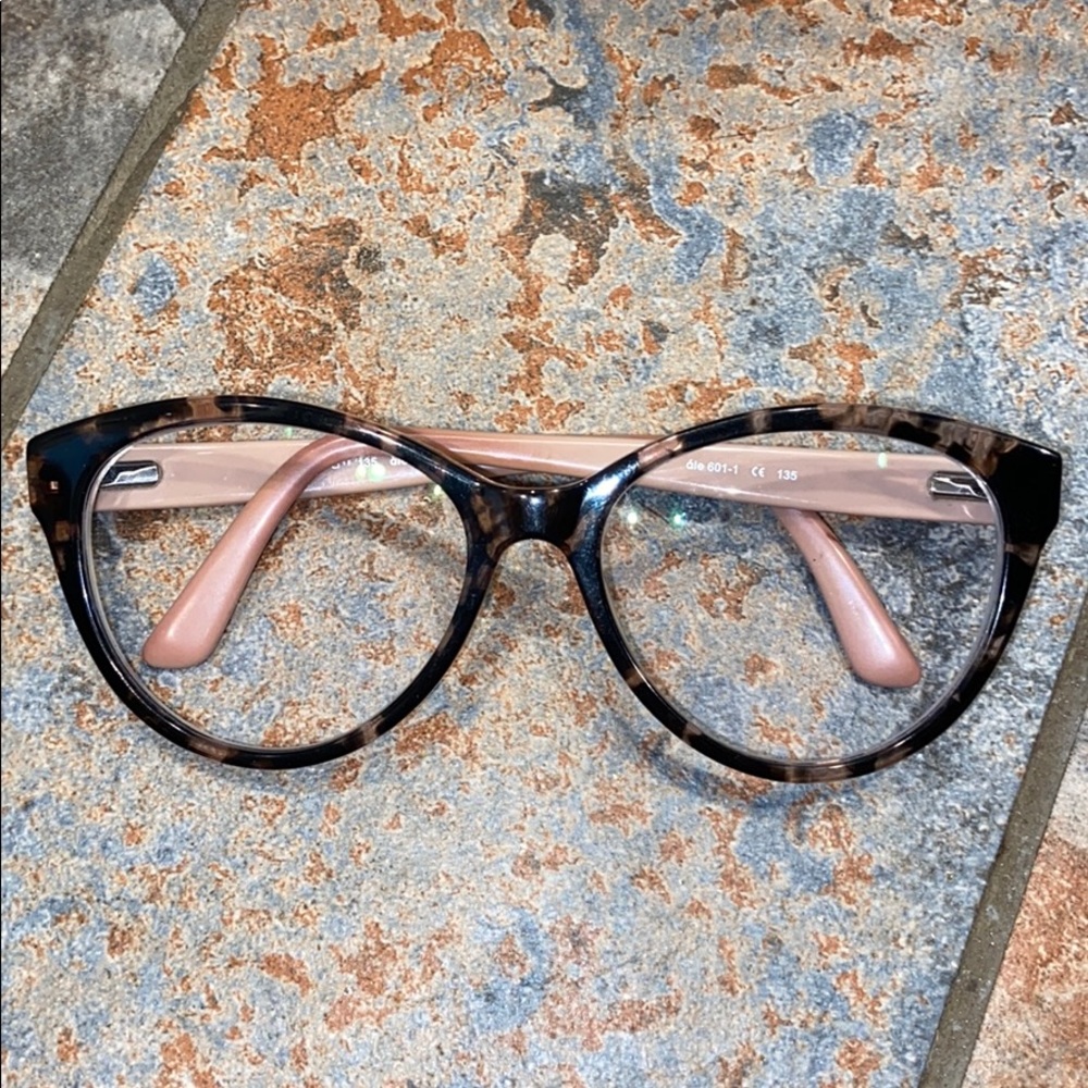 Women’s glasses frames